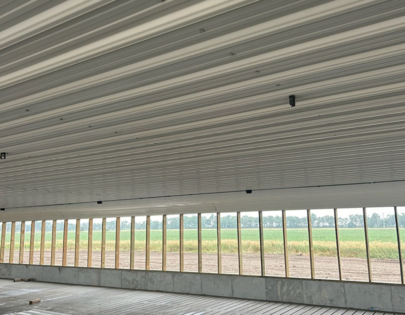 Hog Barn, KLAR PVC Corrugated White